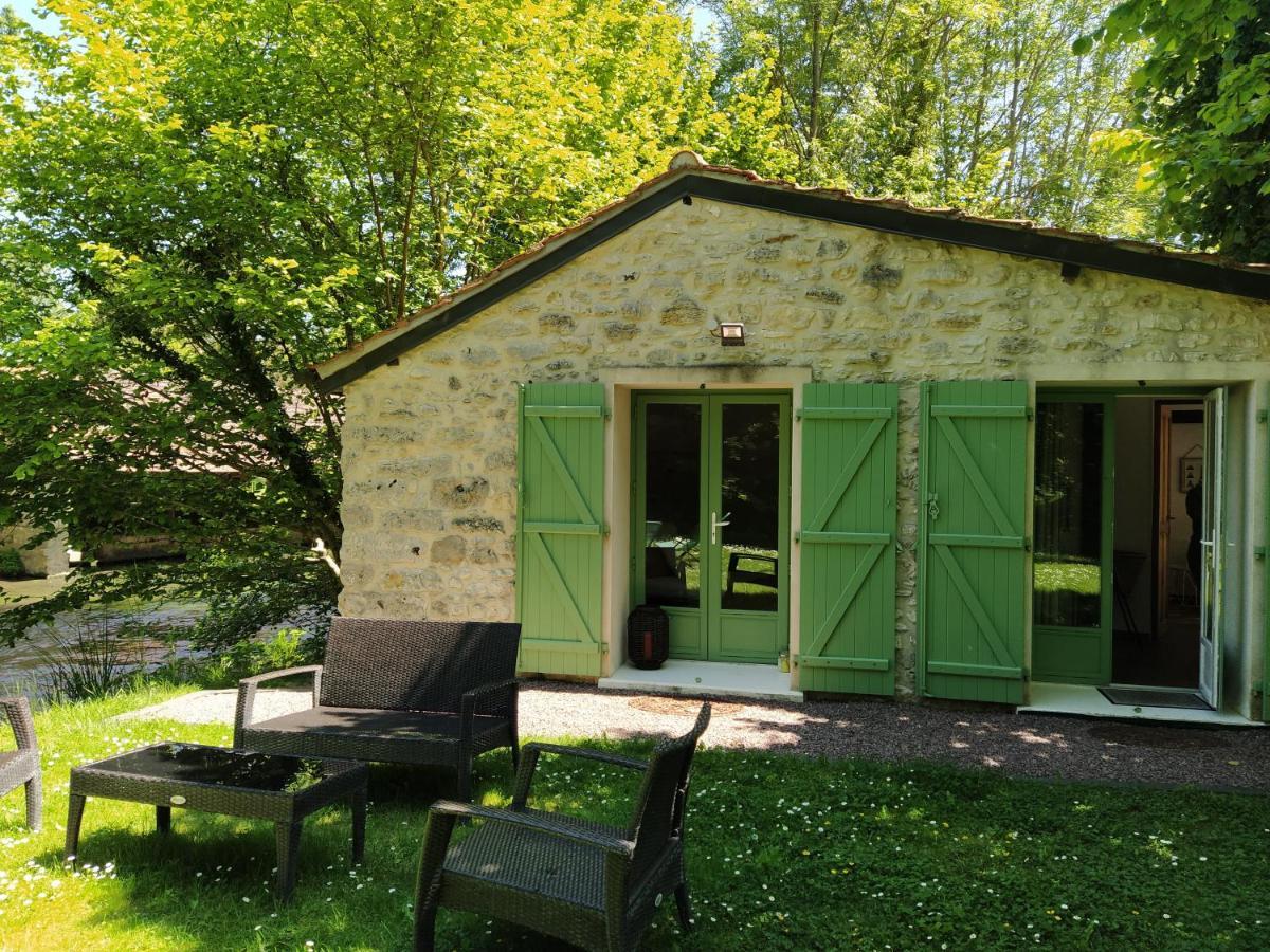 Limetz 로레 드 지베흐니 B&B 외부 사진