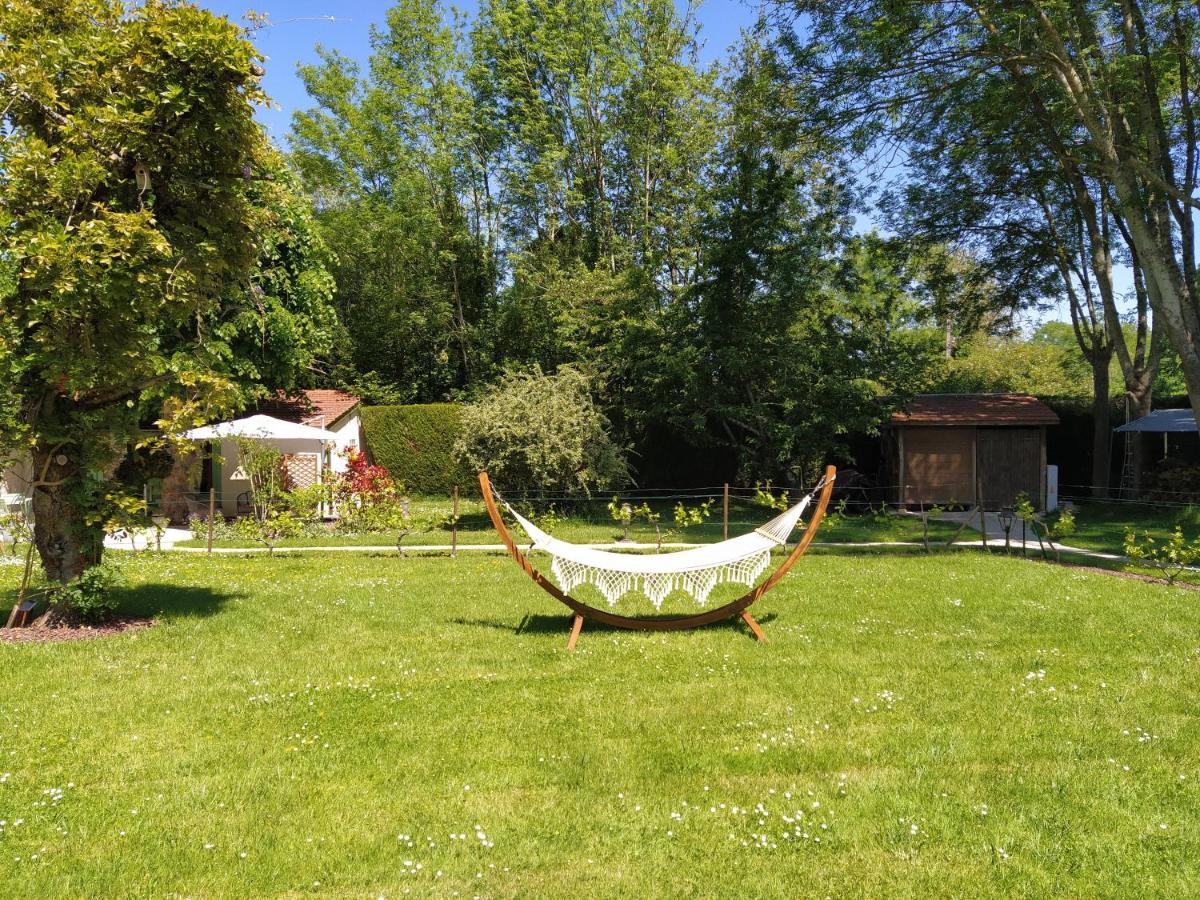 Limetz 로레 드 지베흐니 B&B 외부 사진